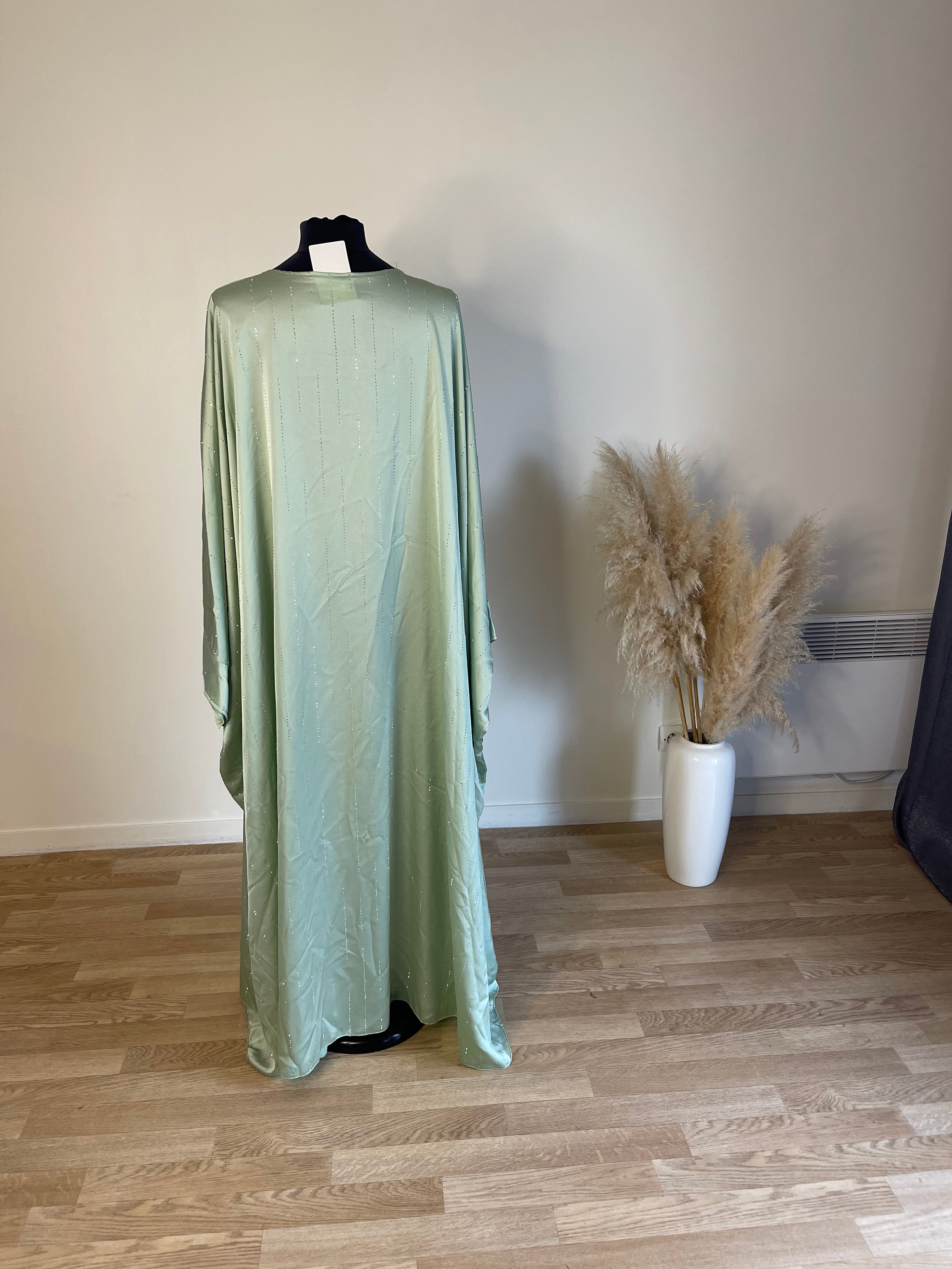 Abaya à satin ornée de strass taille unique